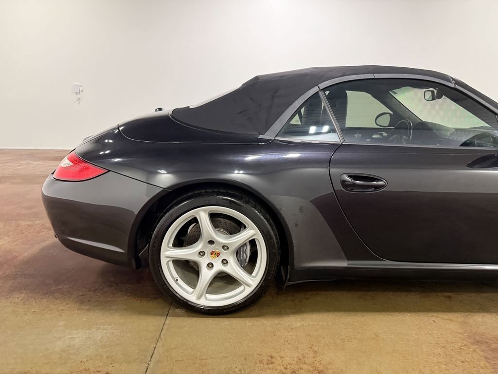 Used 2009 Porsche 911 Carrera RWD image 31