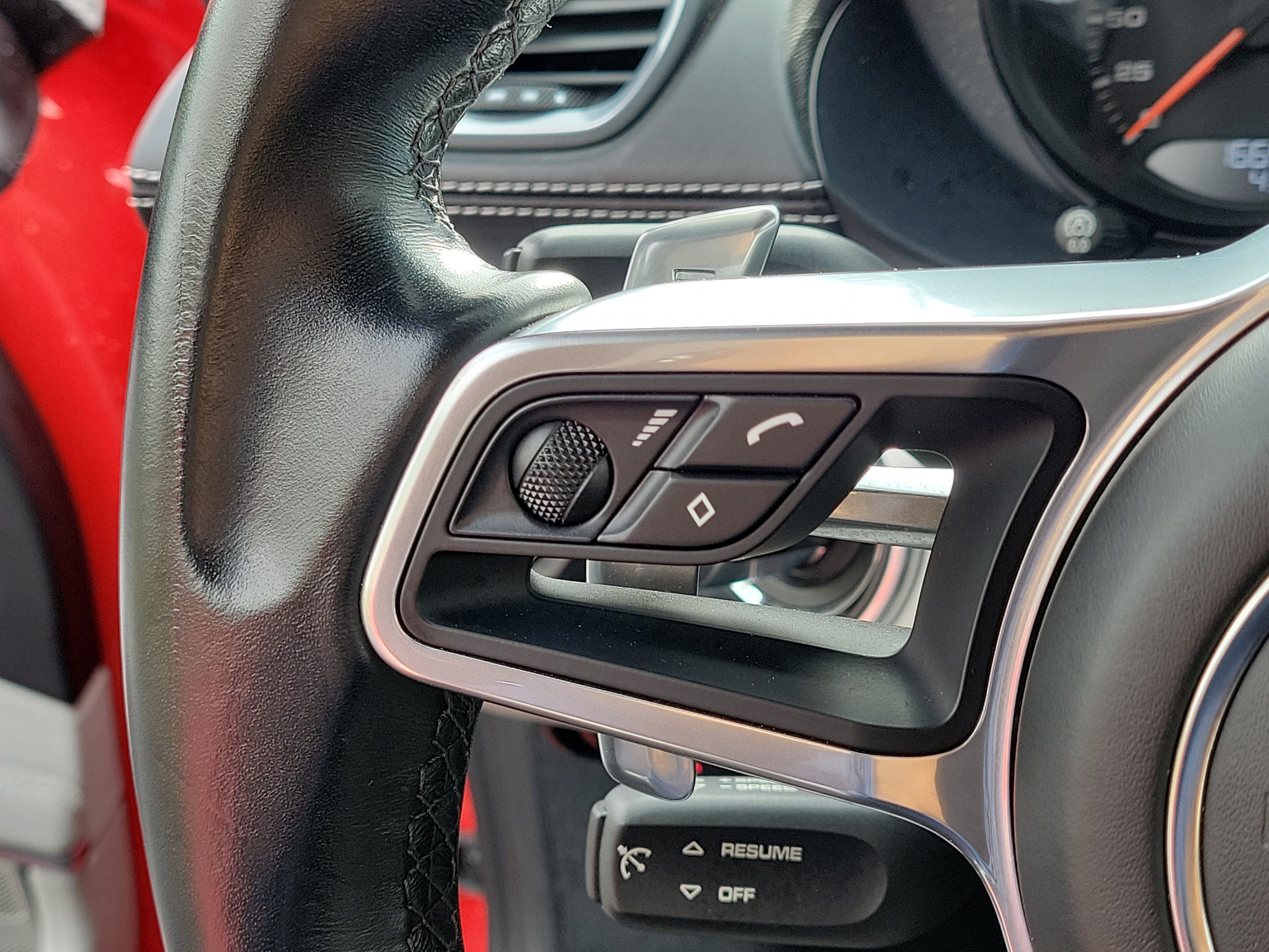 Used 2021 Porsche 718 Boxster S RWD image 25