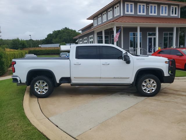 Used 2024 Chevrolet Silverado 3500 High Country w/ Technology Package AWD/4WD image 9