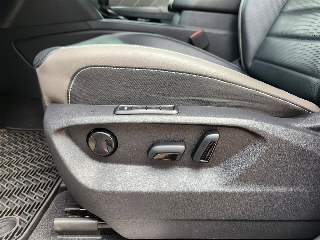 Used 2022 Volkswagen Atlas SEL Premium image 7