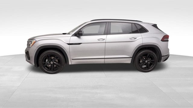 Certified 2026 Volkswagen Atlas Cross Sport SEL R-Line AWD/4WD image 6