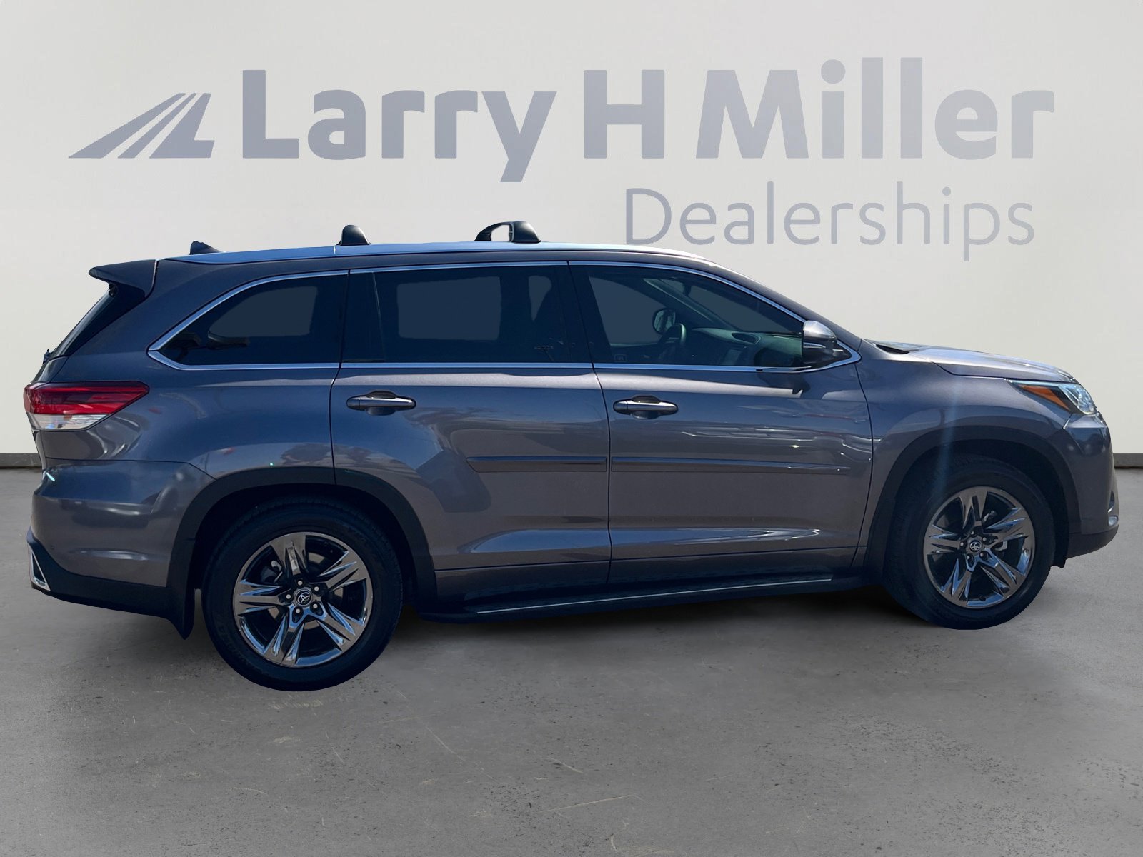 Used 2018 Toyota Highlander Limited Platinum image 6