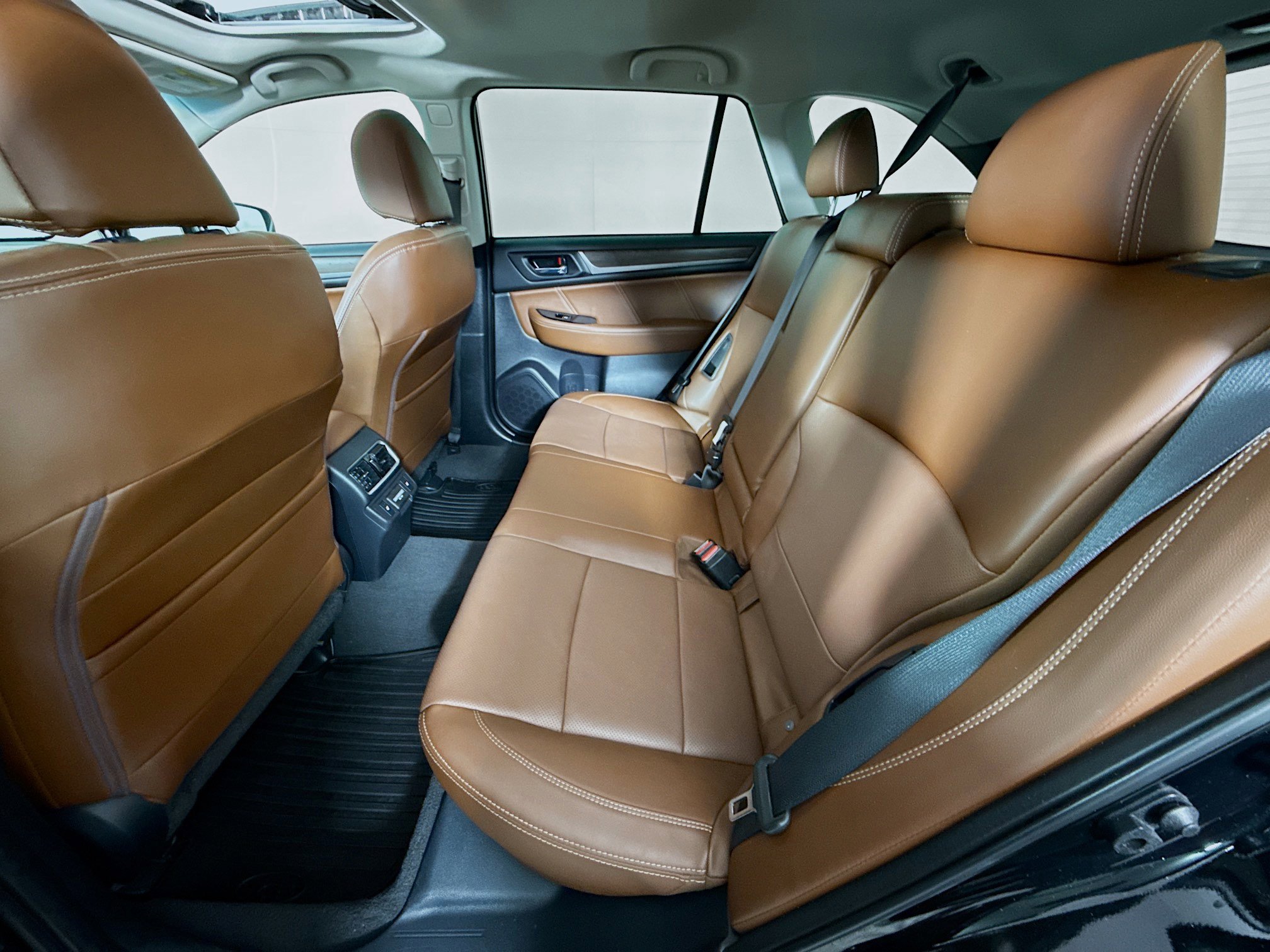 Used 2018 Subaru Outback 2.5i Touring image 24