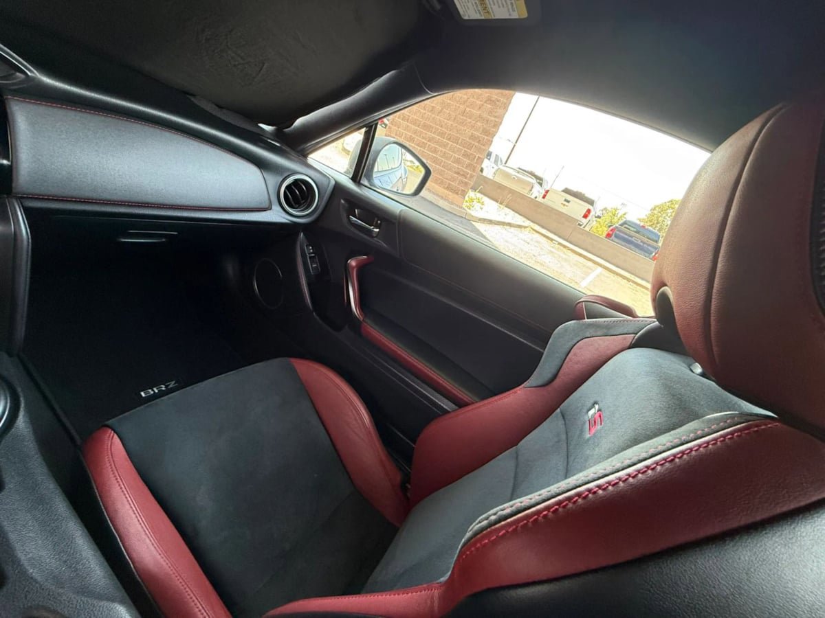 Used 2018 Subaru BRZ tS w/ Popular Package #3 RWD image 44
