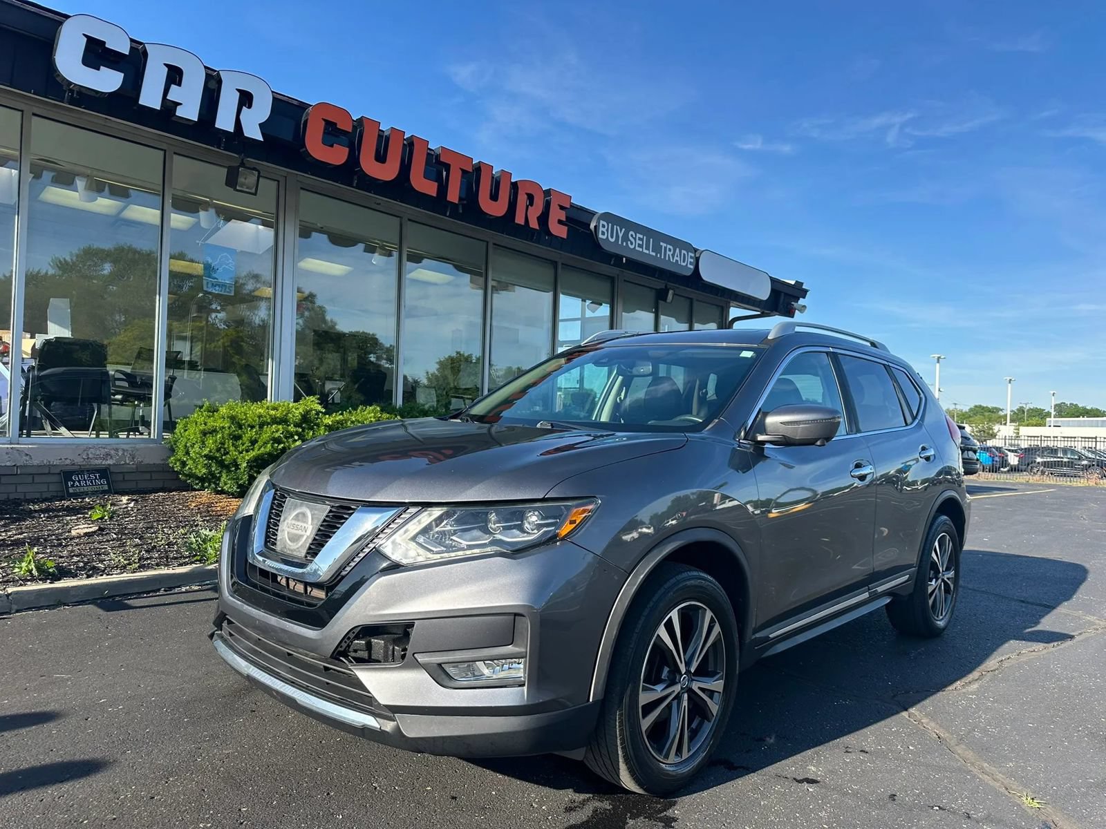 Used 2017 Nissan Rogue SL w/ SL Premium Package AWD/4WD image 1