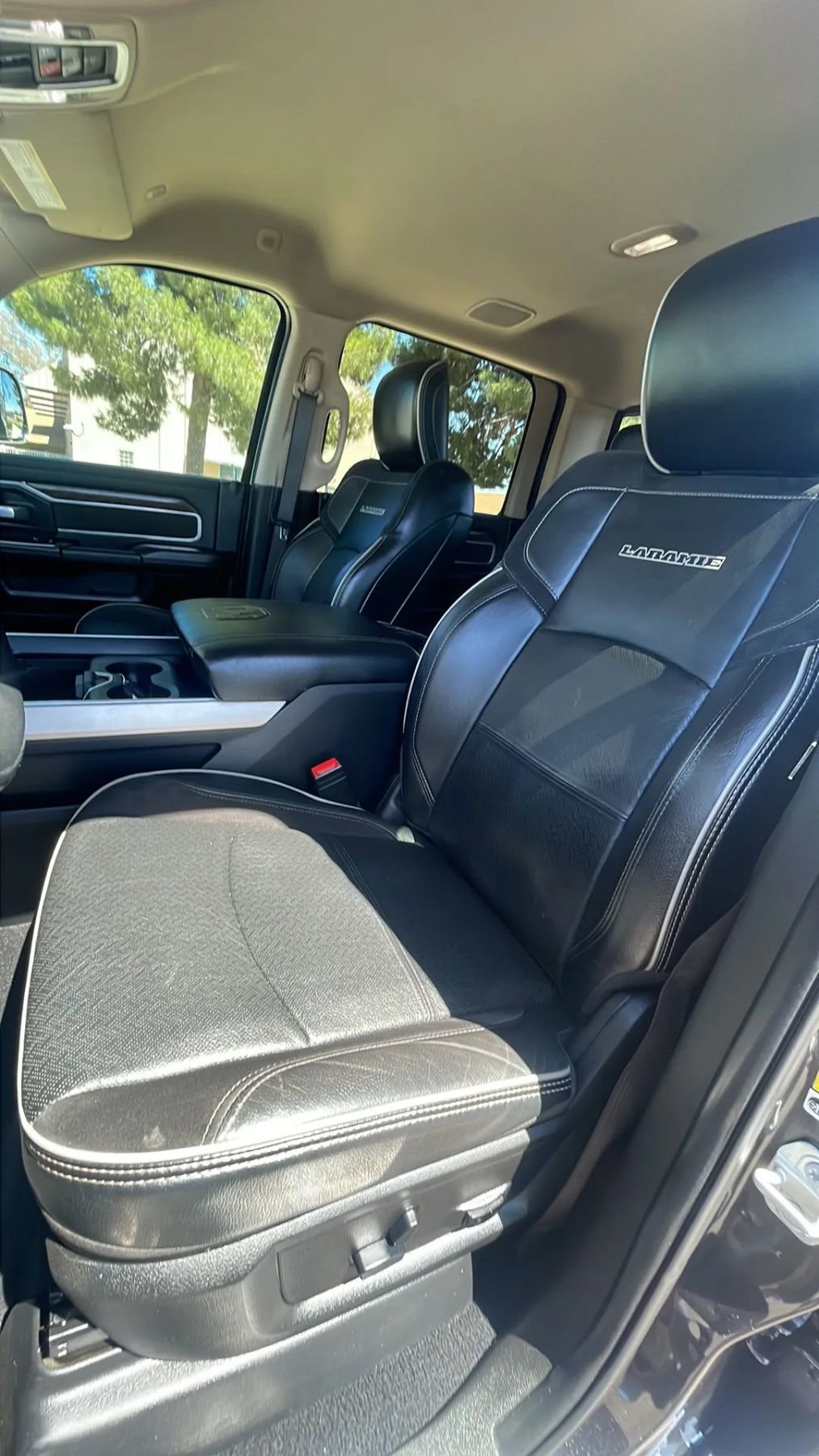 Used 2019 RAM 3500 Laramie image 3