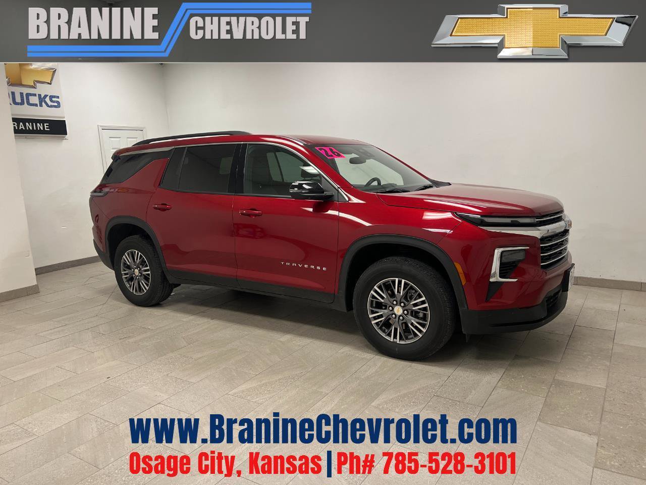 Used 2026 Chevrolet Traverse LT