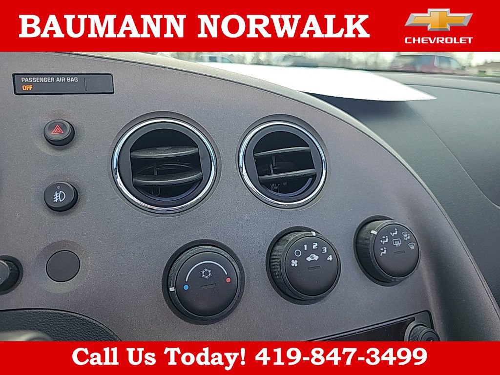 Used 2007 Pontiac Solstice Convertible w/ Premium Package RWD image 35