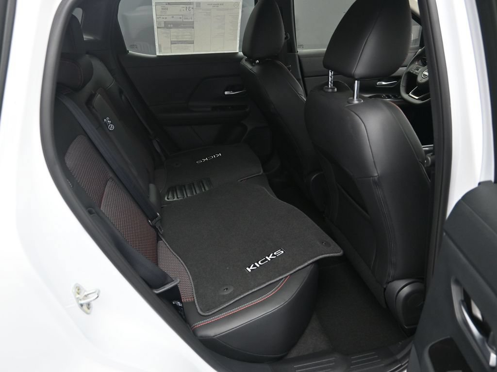 New 2026 Nissan Kicks SR FWD image 23