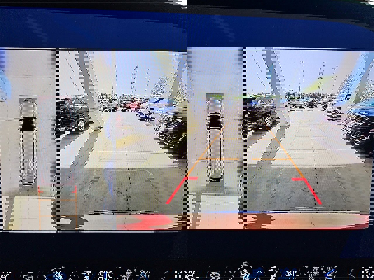 Certified 2024 Chevrolet Traverse RS w/ LPO, Floor Liner Package image 25