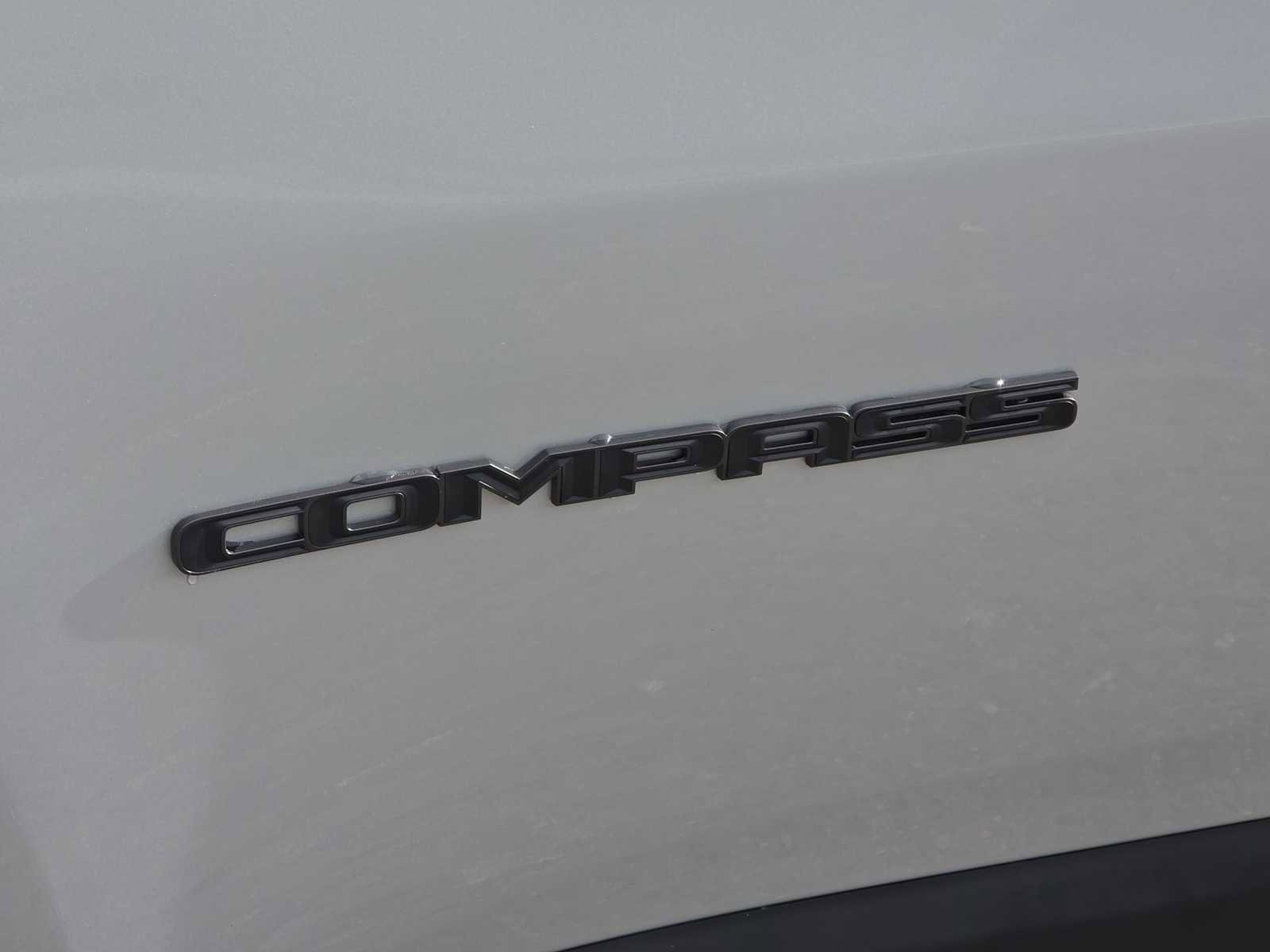 New 2026 Jeep Compass Latitude AWD/4WD image 13