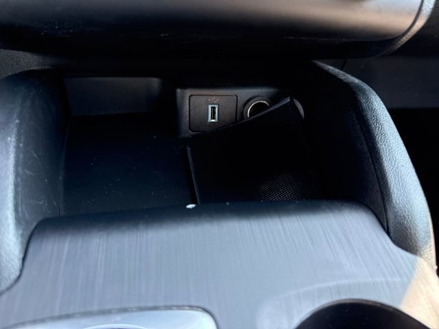 Used 2020 Ford Escape SE Sport image 26