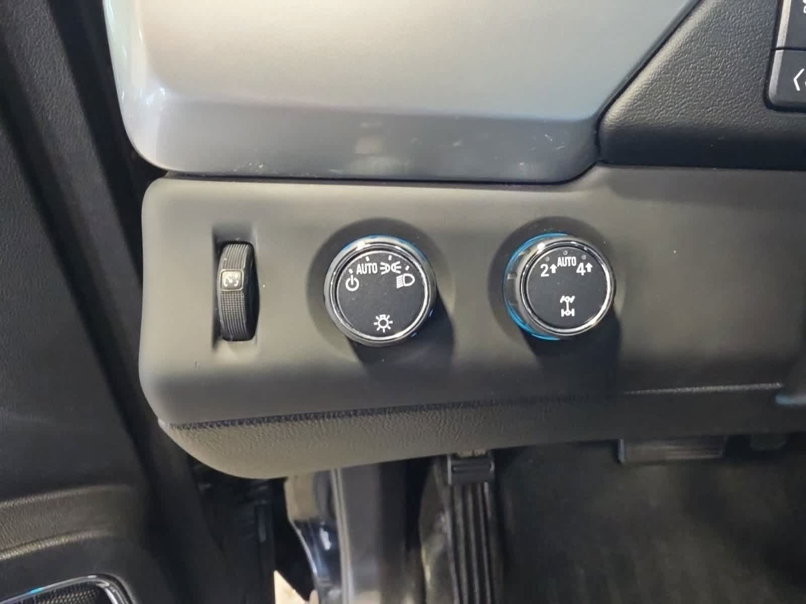 Used 2018 Chevrolet Tahoe LT AWD/4WD image 21