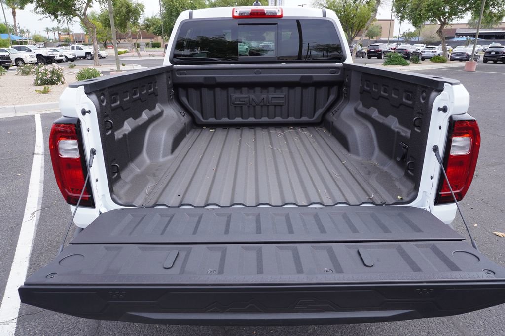New 2026 GMC Canyon AT4 w/ AT4 Premium Package AWD/4WD image 8