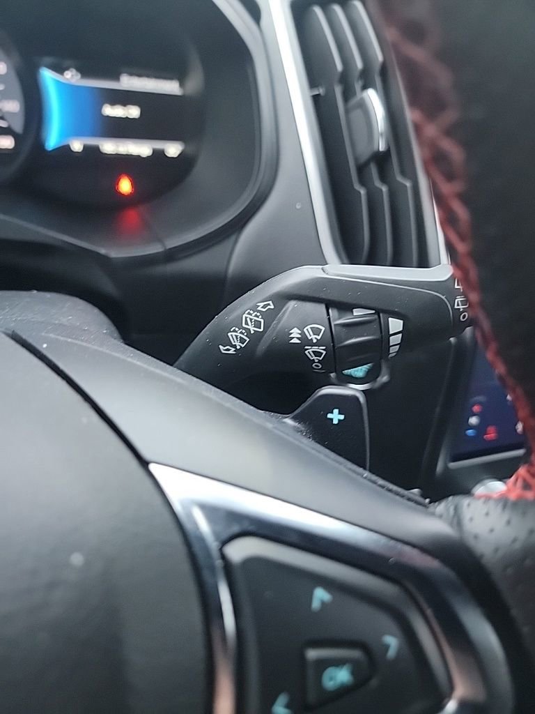 Certified 2022 Ford Edge ST-Line w/ Class II Trailer Tow Package image 46