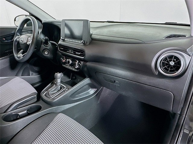 Used 2022 Hyundai Kona SE image 26