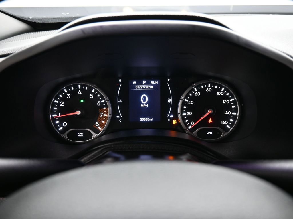 Certified 2020 Jeep Renegade Latitude w/ Cold Weather Group image 21