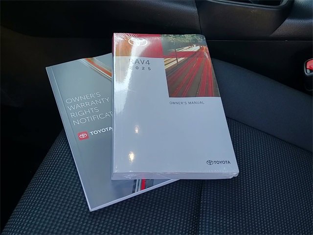Used 2025 Toyota RAV4 LE image 7
