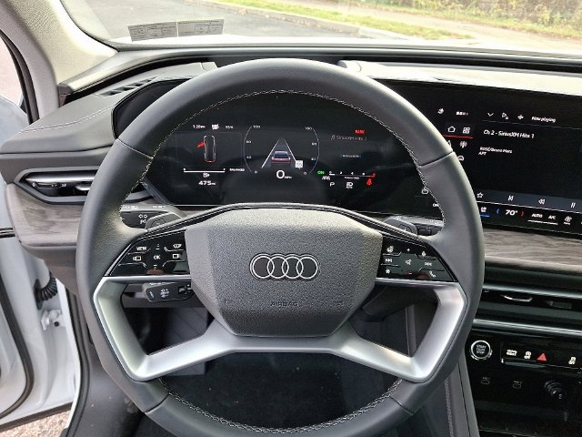 Used 2025 Audi Q5 Premium Plus w/ Premium Plus AWD/4WD image 16