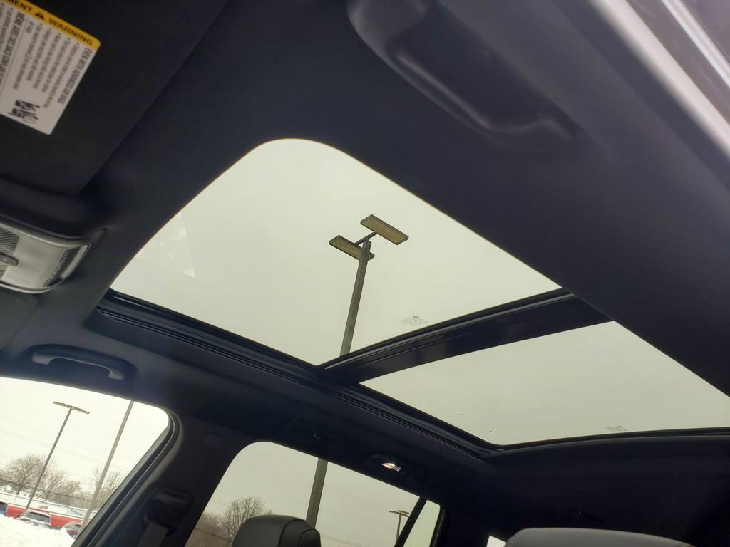 Certified 2024 Cadillac XT6 Premium Luxury w/ LPO, Floor Liner Package image 29