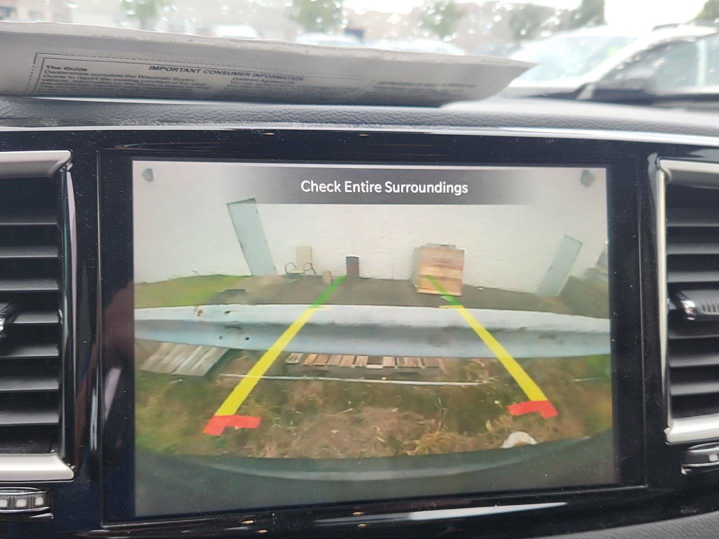 Used 2023 Chrysler Pacifica Touring-L FWD image 17