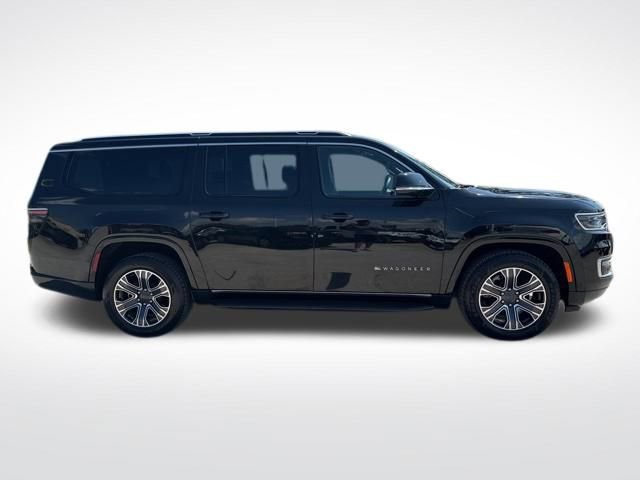 Used 2023 Jeep Wagoneer L Series II image 9