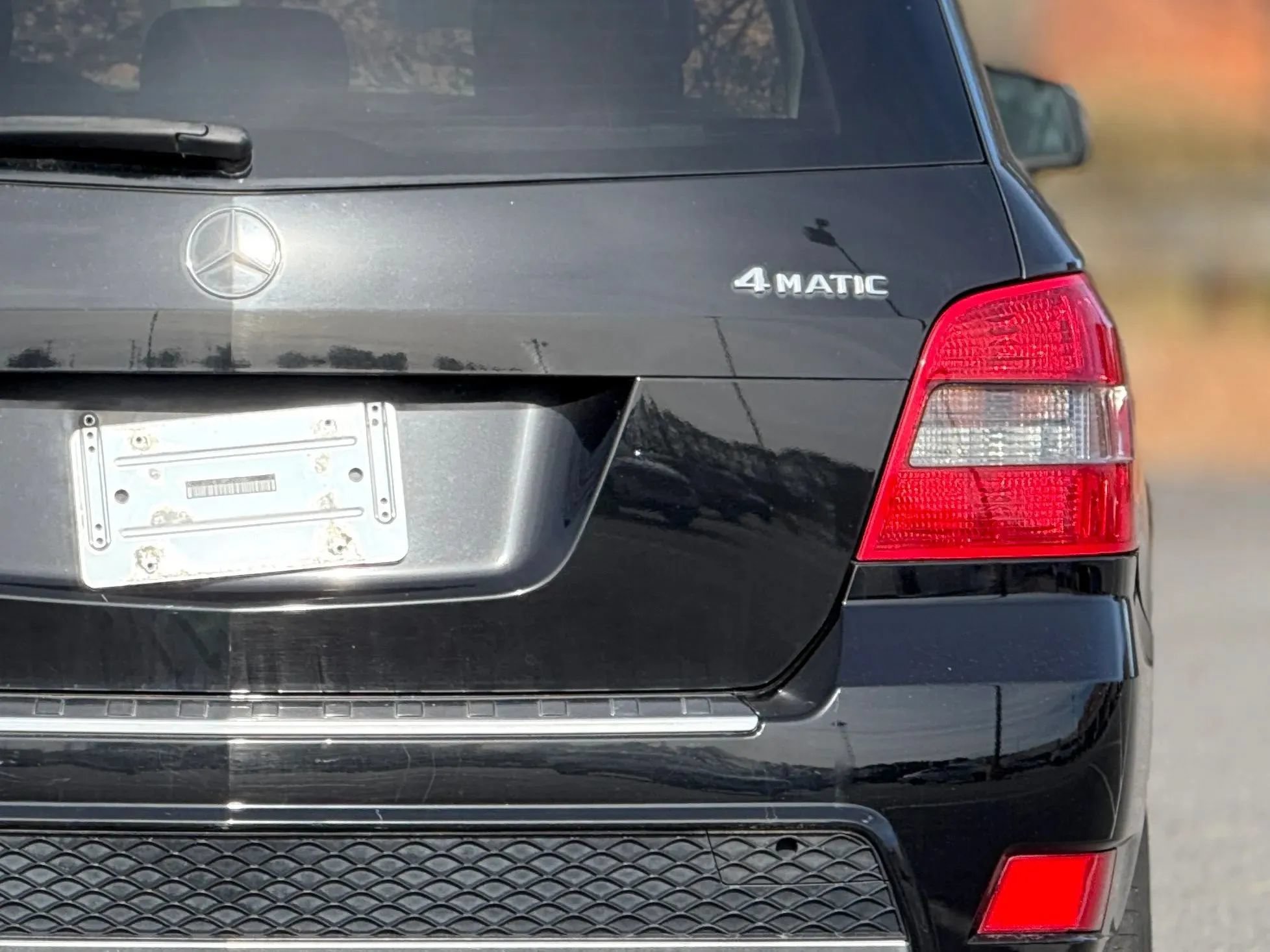Used 2010 Mercedes-Benz GLK 350 4MATIC image 16