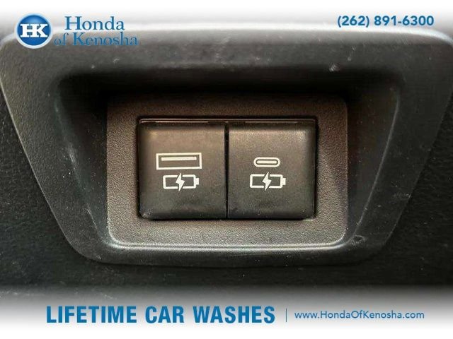 Used 2022 Toyota Corolla Cross XLE w/ Convenience Package AWD/4WD image 12