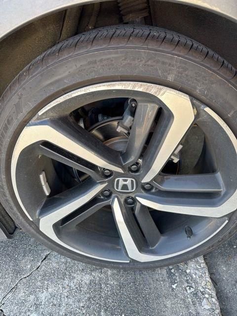 Used 2018 Honda Accord Sport image 8