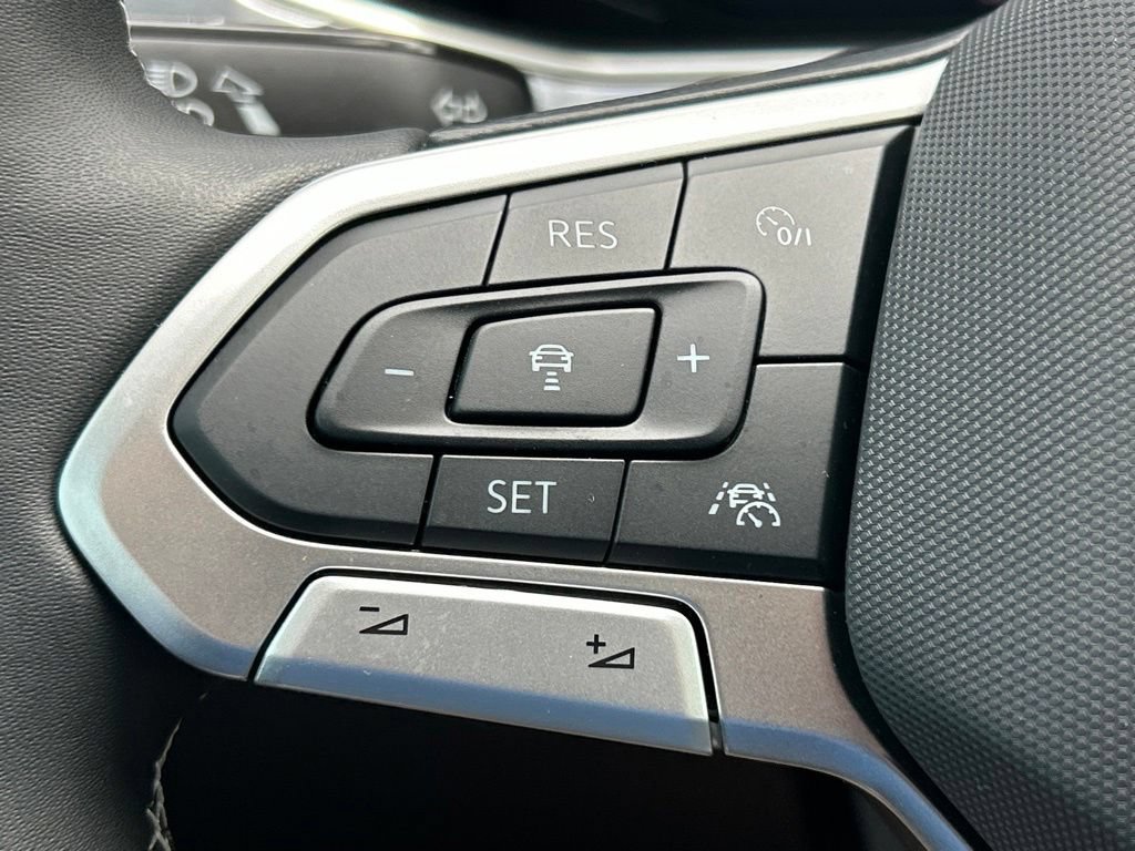 New 2026 Volkswagen Taos SEL AWD/4WD image 27
