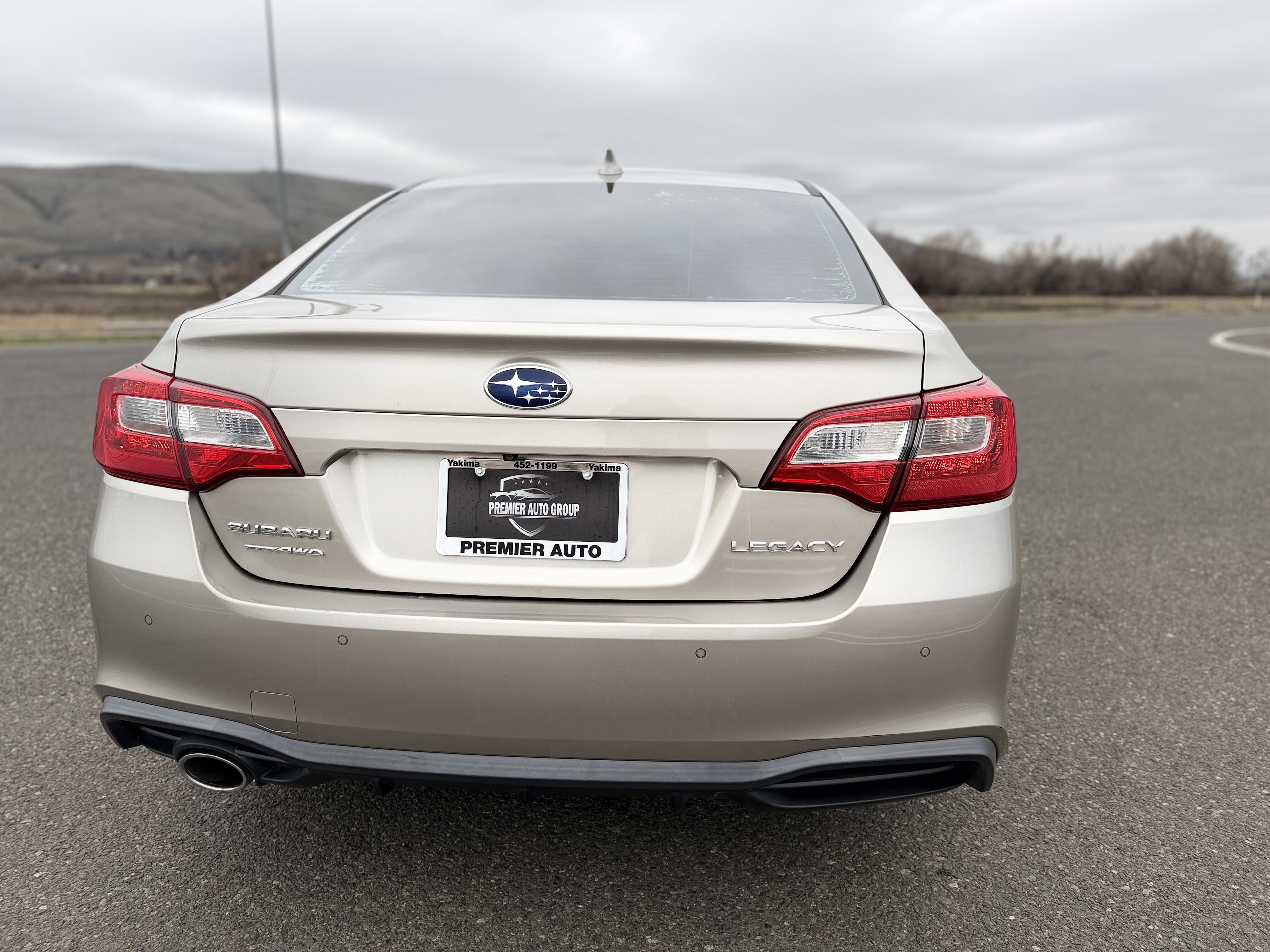 Used 2019 Subaru Legacy 2.5i Limited AWD/4WD image 8