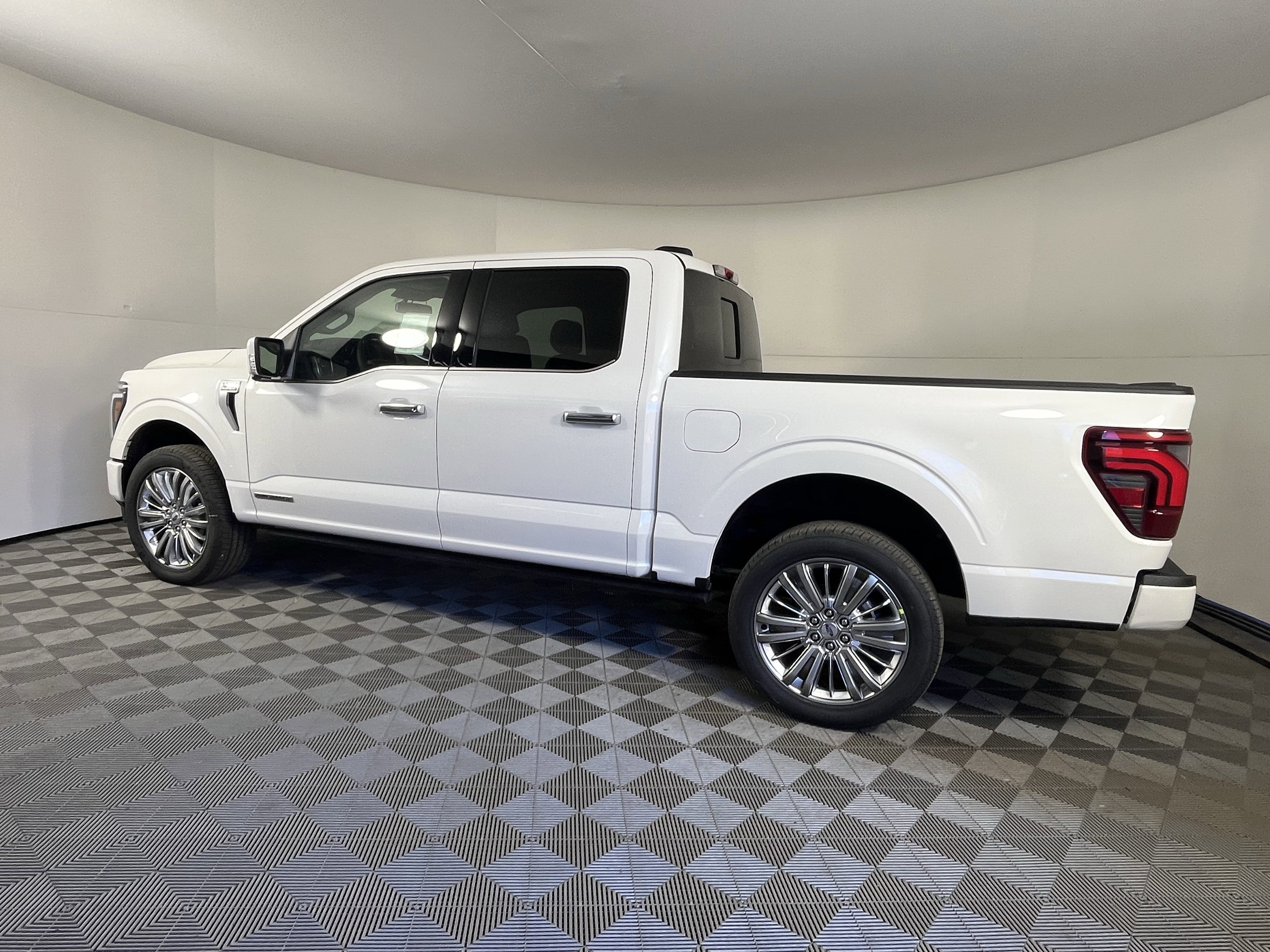 New 2025 Ford F150 Platinum w/ Equipment Group 703A Plus image 2