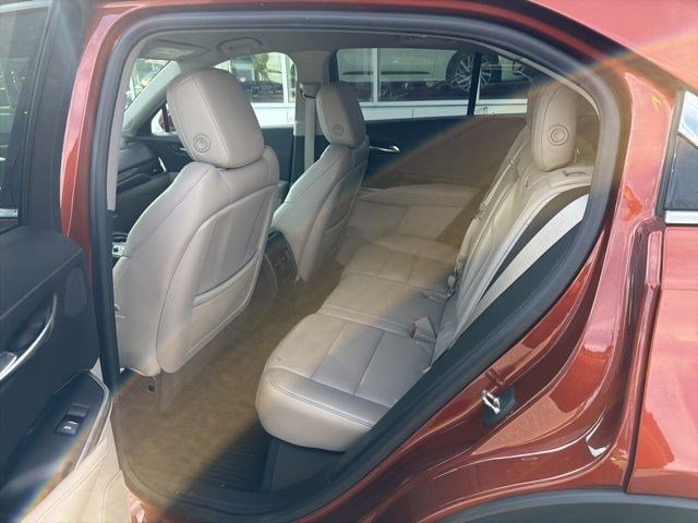 Used 2019 Cadillac XT4 Premium Luxury w/ Enhanced Visibility Package image 19