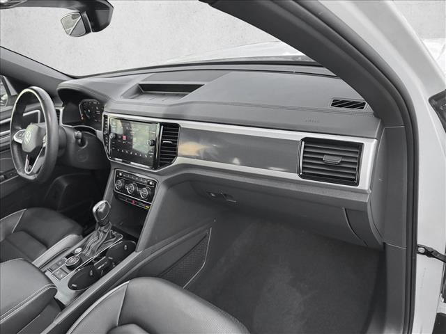 Used 2022 Volkswagen Atlas Cross Sport SEL Premium R-Line image 21