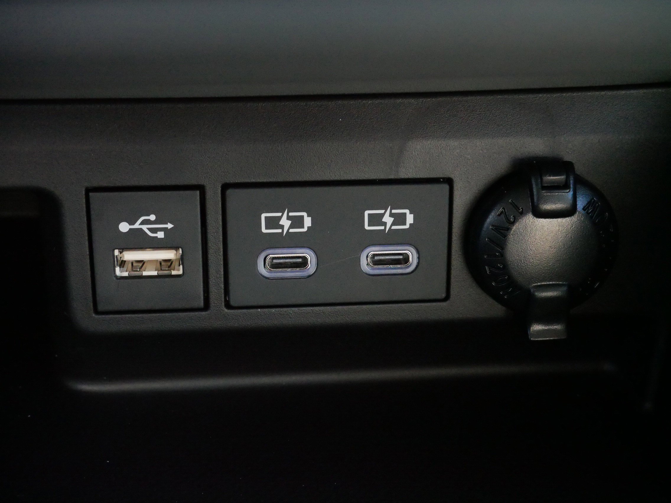 Certified 2026 Toyota Highlander XLE image 28