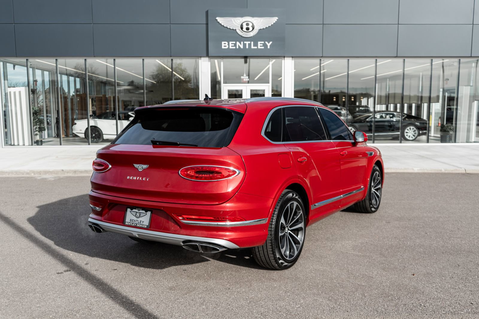 Used 2024 Bentley Bentayga Extended Wheelbase image 12