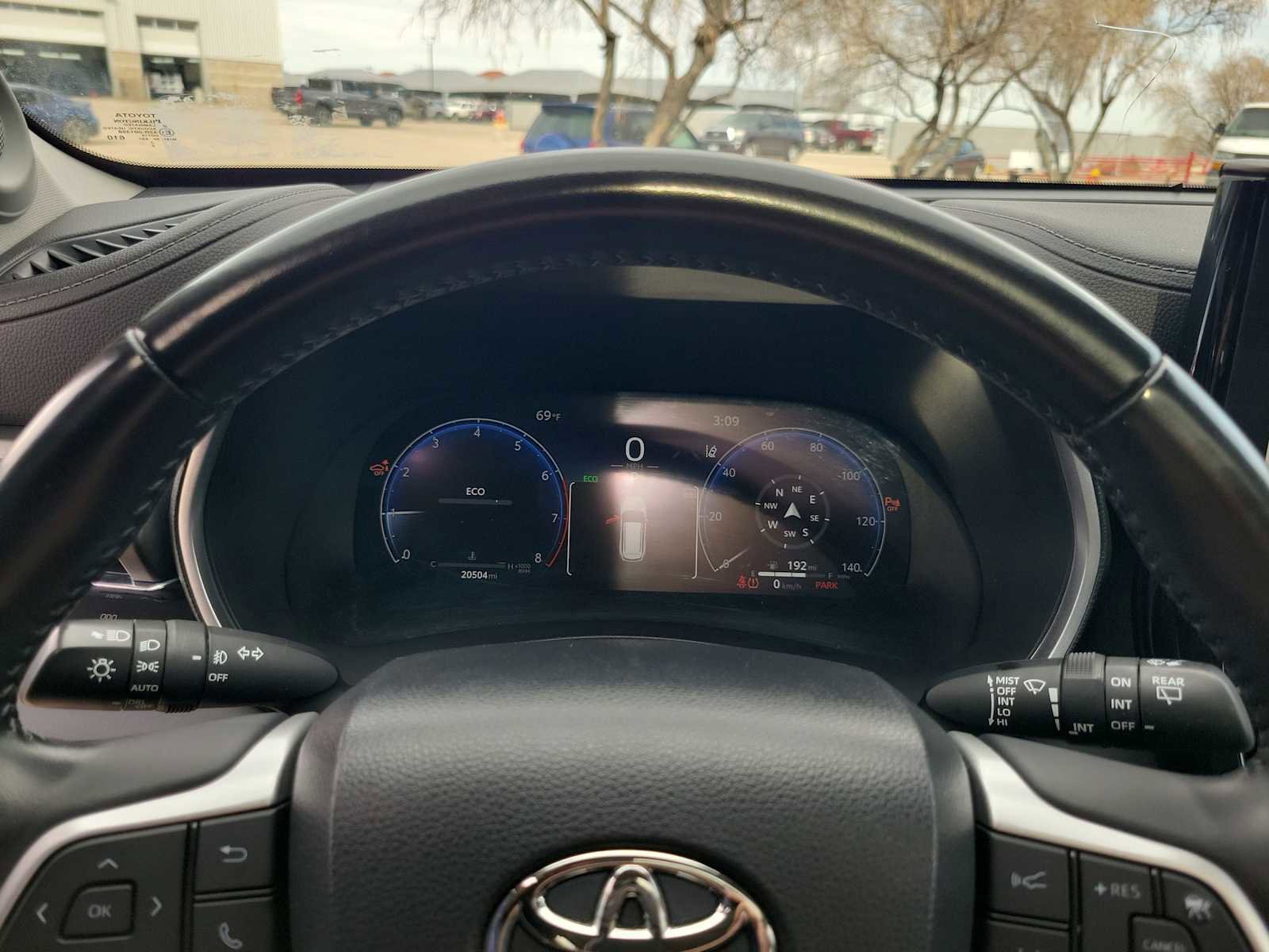 Used 2023 Toyota Highlander Limited image 14