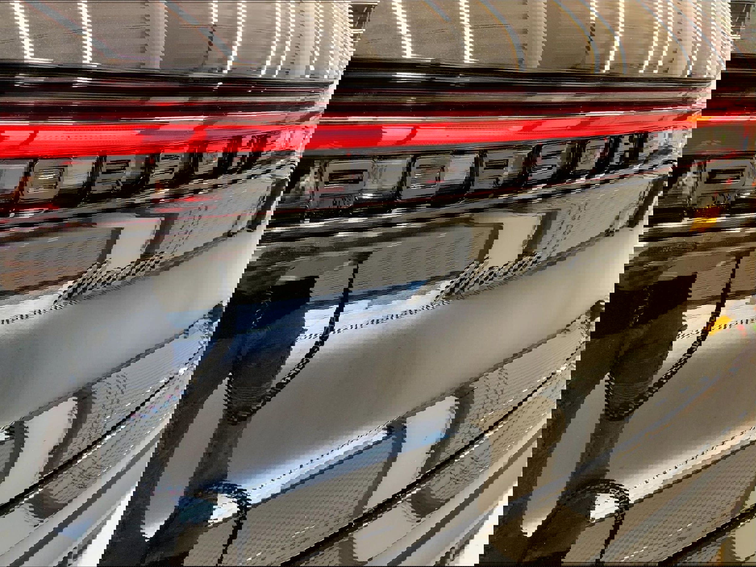 New 2026 Porsche Macan AWD/4WD image 21