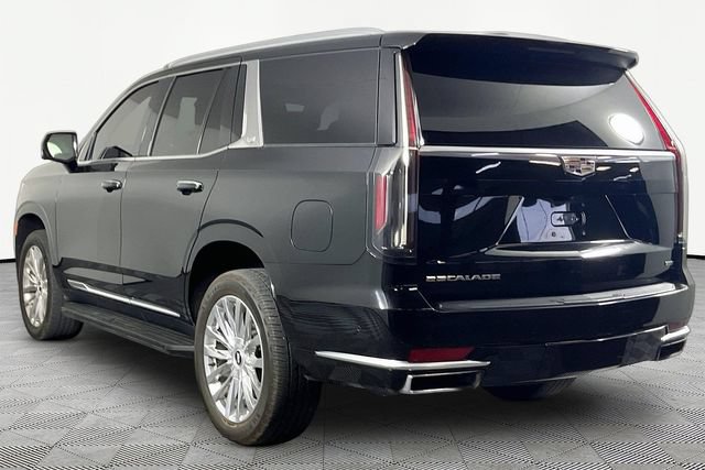 Used 2023 Cadillac Escalade Premium Luxury RWD image 3