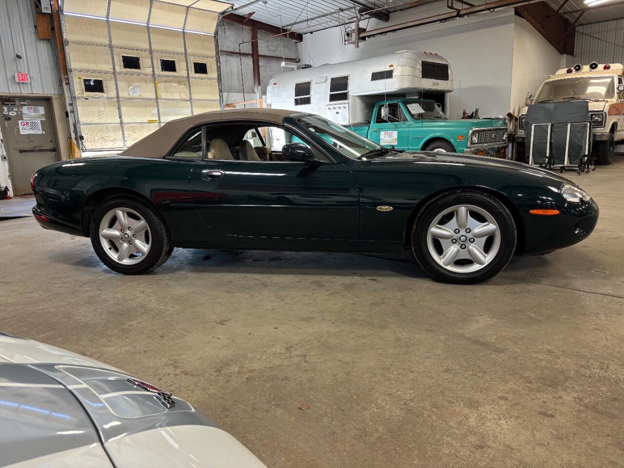 Used 1998 Jaguar XK8 Convertible RWD image 7