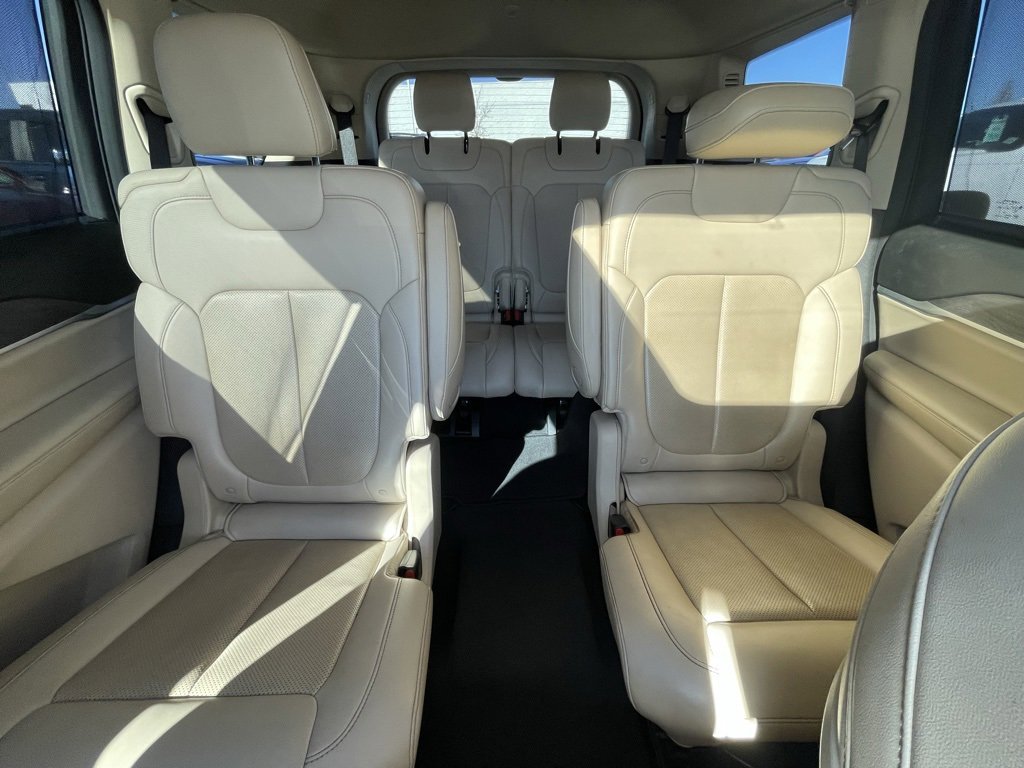 Used 2021 Jeep Grand Cherokee L Limited w/ Luxury Tech Group II image 25