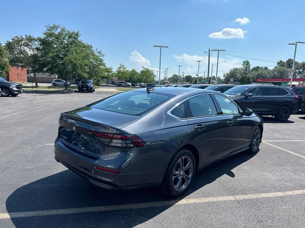 Certified 2023 Honda Accord EX image 5