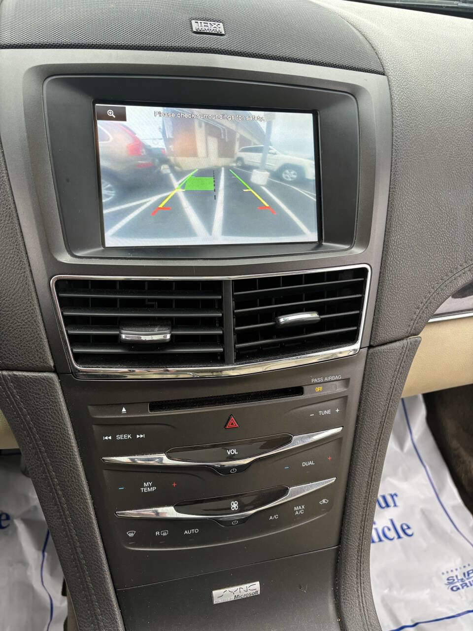 Used 2014 Lincoln MKT AWD w/ Equipment Group 201A image 18