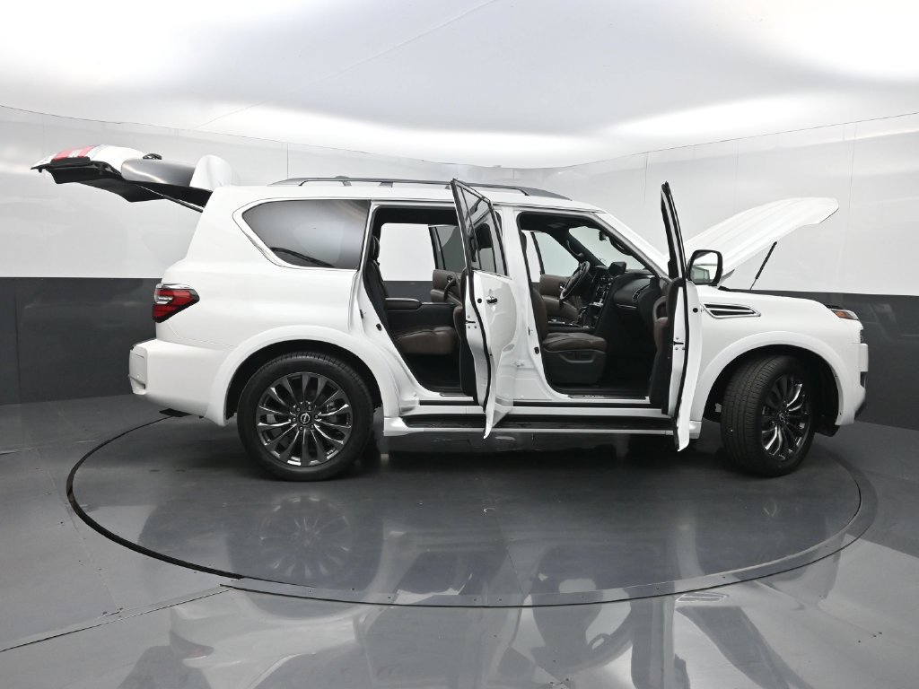 Used 2023 Nissan Armada Platinum w/ Captain's Chairs Package AWD/4WD image 39
