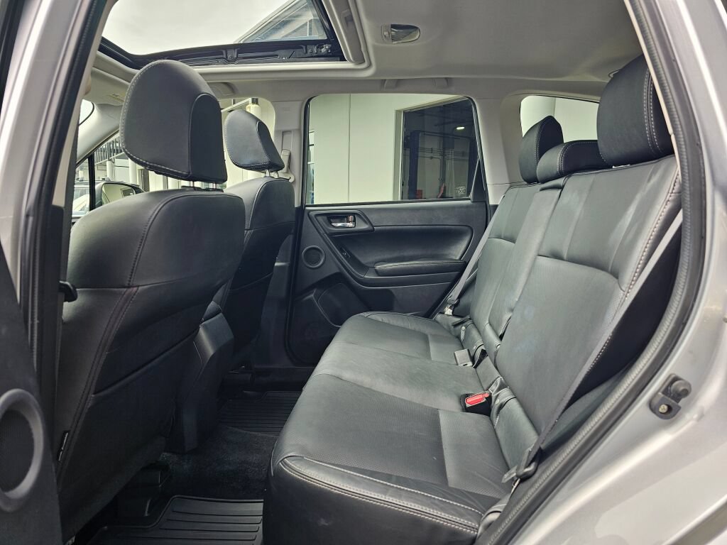 Used 2018 Subaru Forester 2.5i Limited w/ Popular Package #2 AWD/4WD image 16