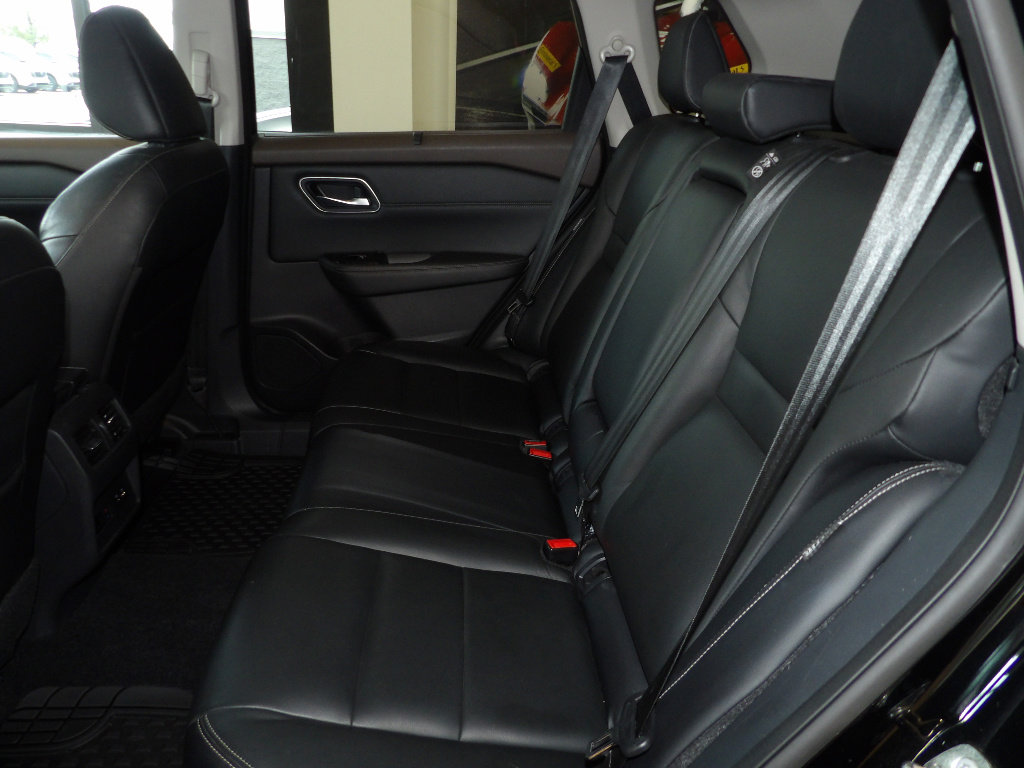 Used 2021 Nissan Rogue SL w/ Premium Package AWD/4WD image 23