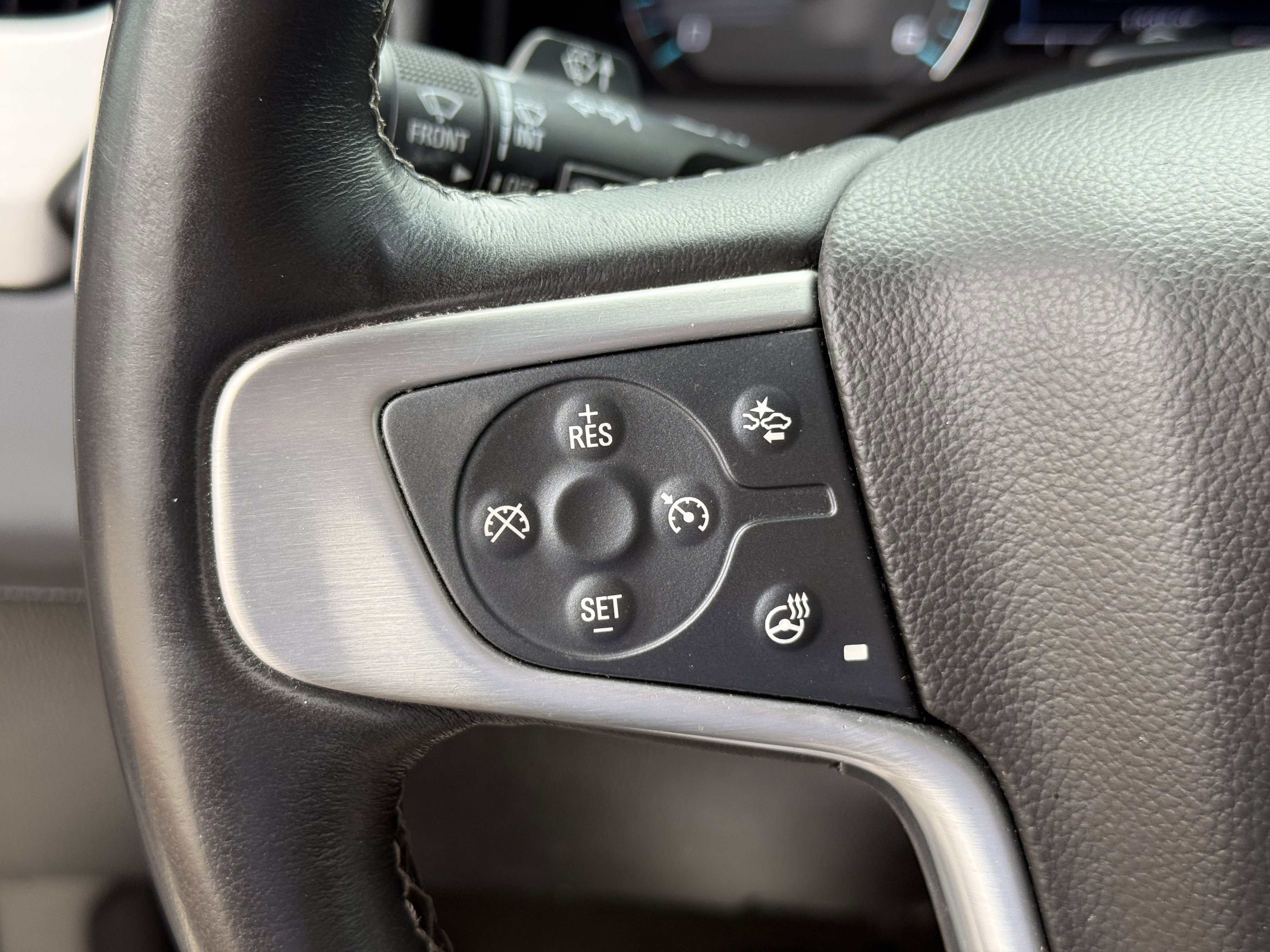 Used 2017 GMC Yukon SLT RWD image 15