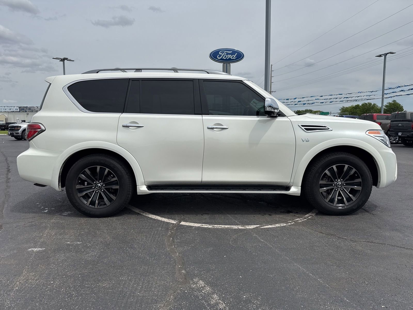 Used 2020 Nissan Armada Platinum w/ Captain's Chairs Package AWD/4WD image 13