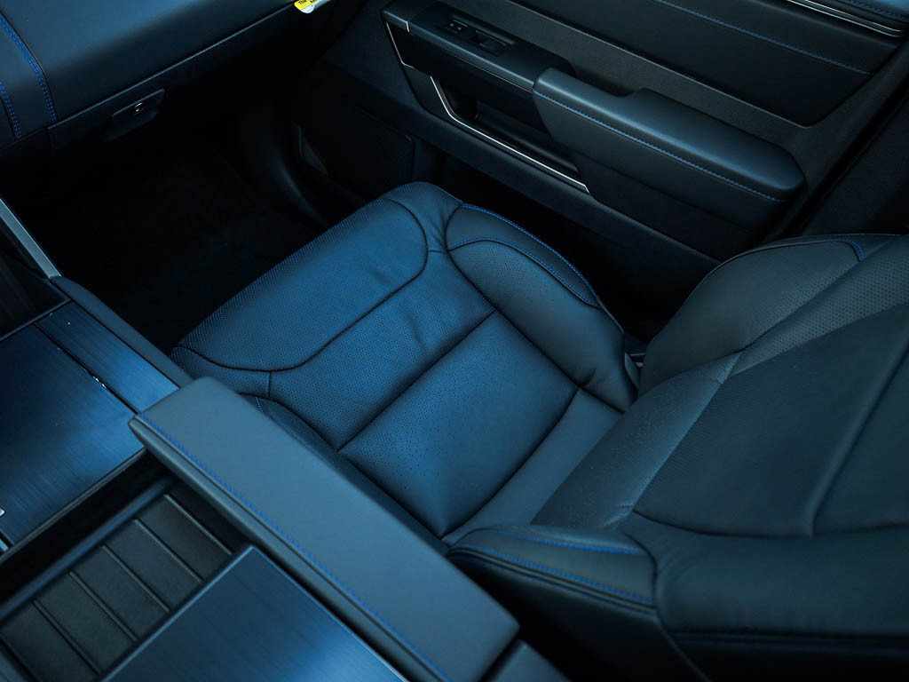New 2026 Toyota Tundra Platinum AWD/4WD image 24