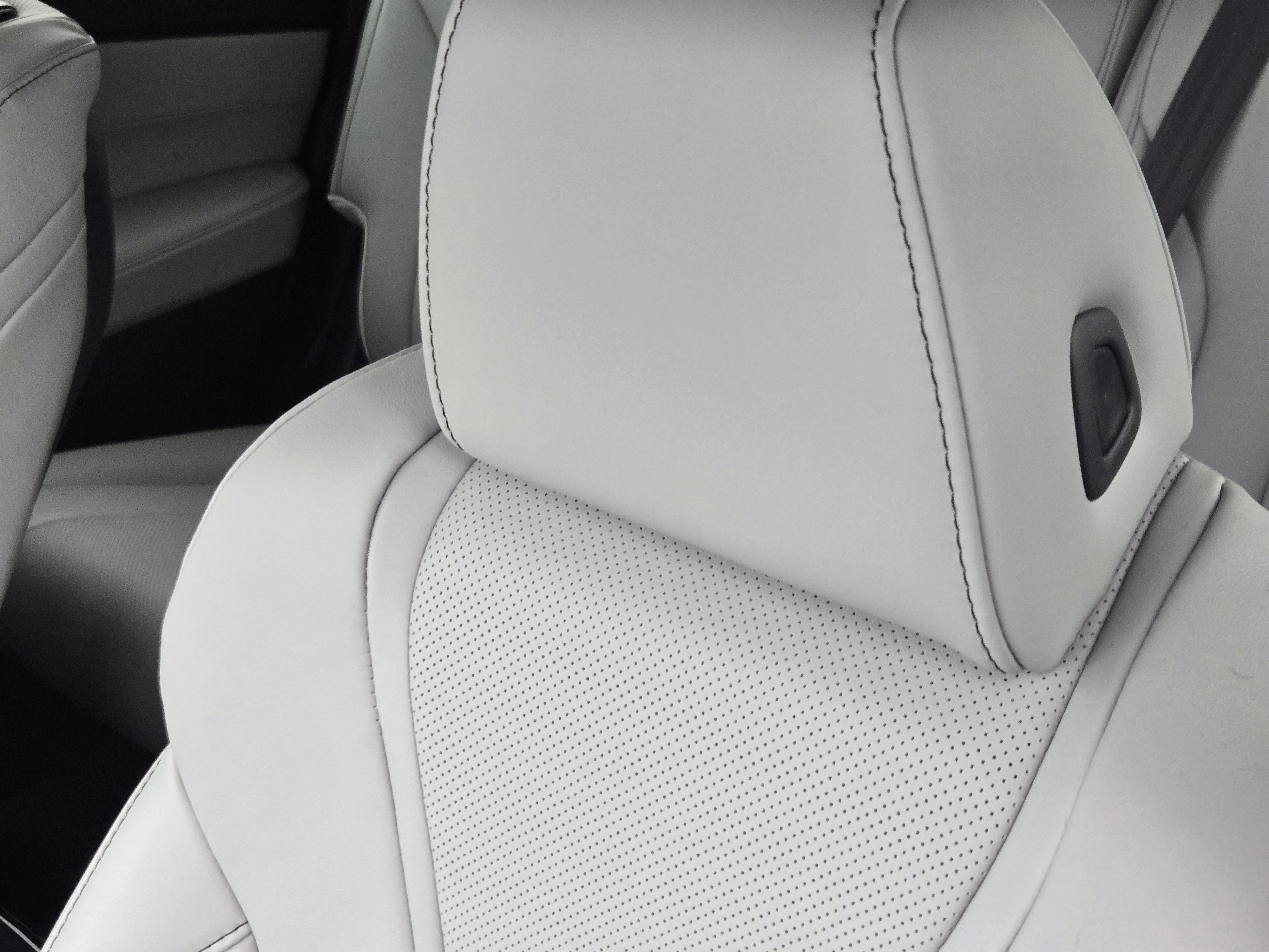 Certified 2024 Acura MDX FWD w/ Technology Package image 24